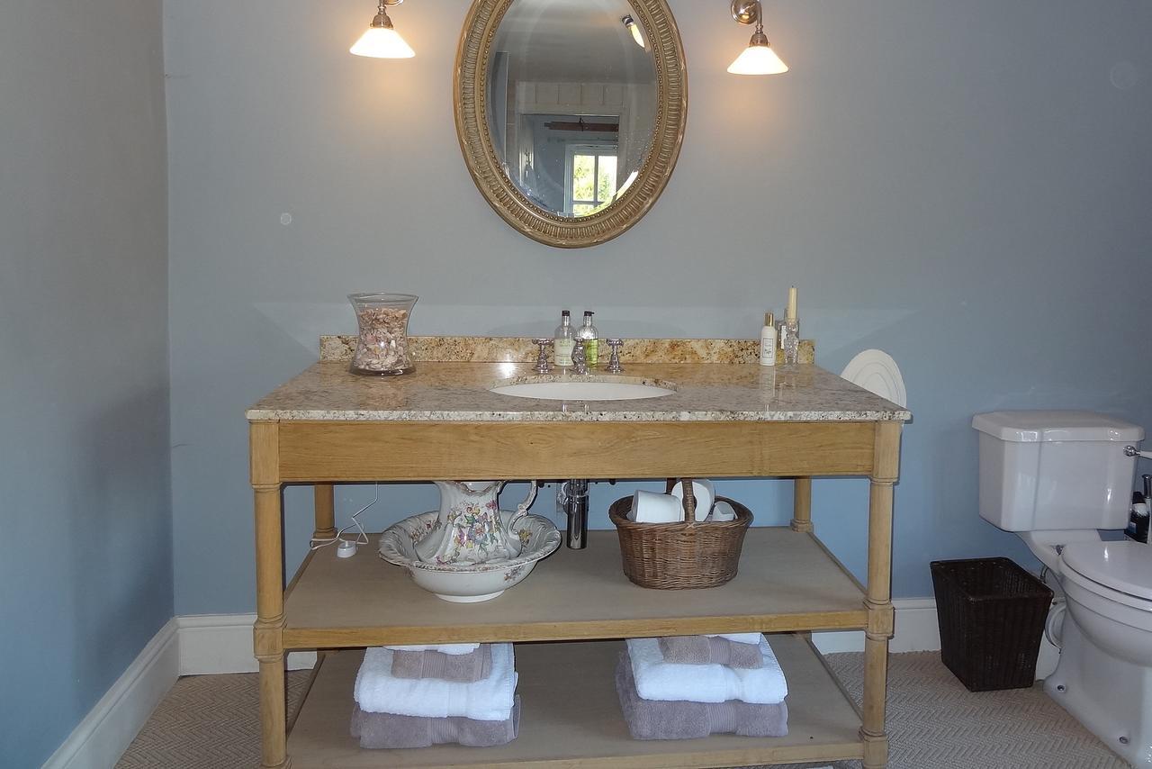 Huxham Farmhouse Bed and Breakfast East Pennard Eksteriør billede