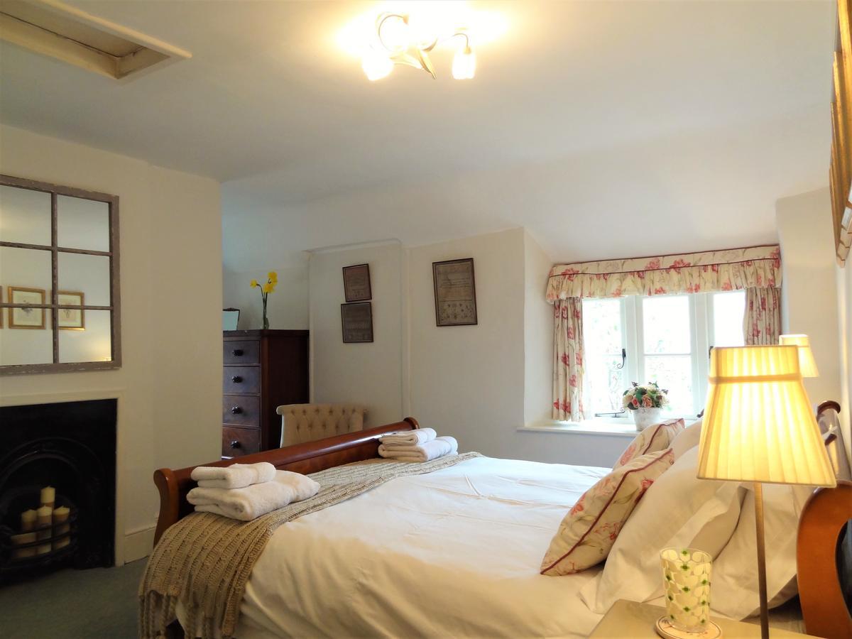 Huxham Farmhouse Bed and Breakfast East Pennard Eksteriør billede
