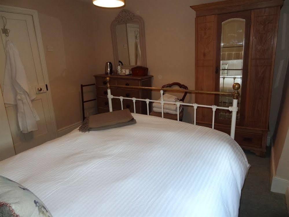 Huxham Farmhouse Bed and Breakfast East Pennard Eksteriør billede