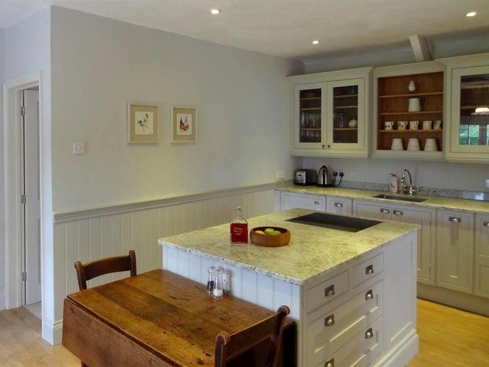 Huxham Farmhouse Bed and Breakfast East Pennard Eksteriør billede